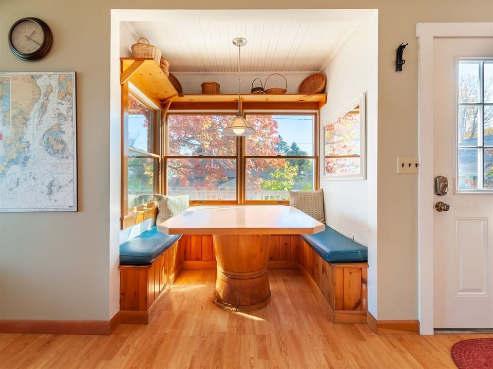 Sunny dining area just off the kitchen
