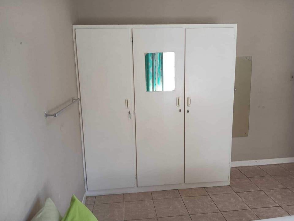 Economy Double Room | Wardrobe