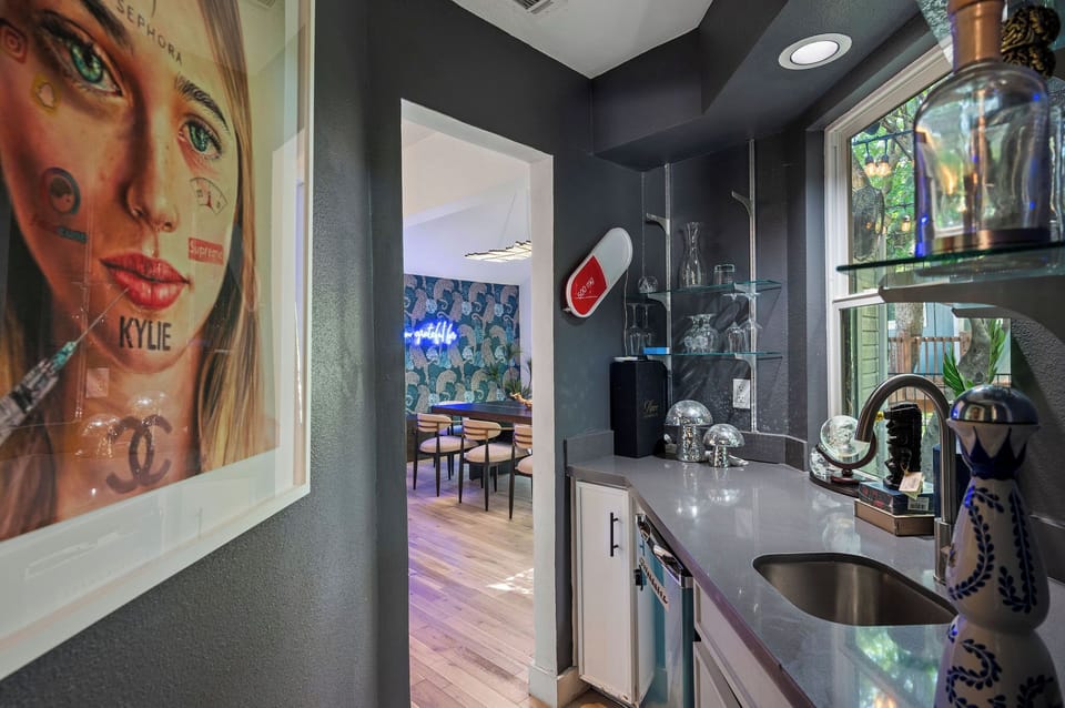Cool Bar area