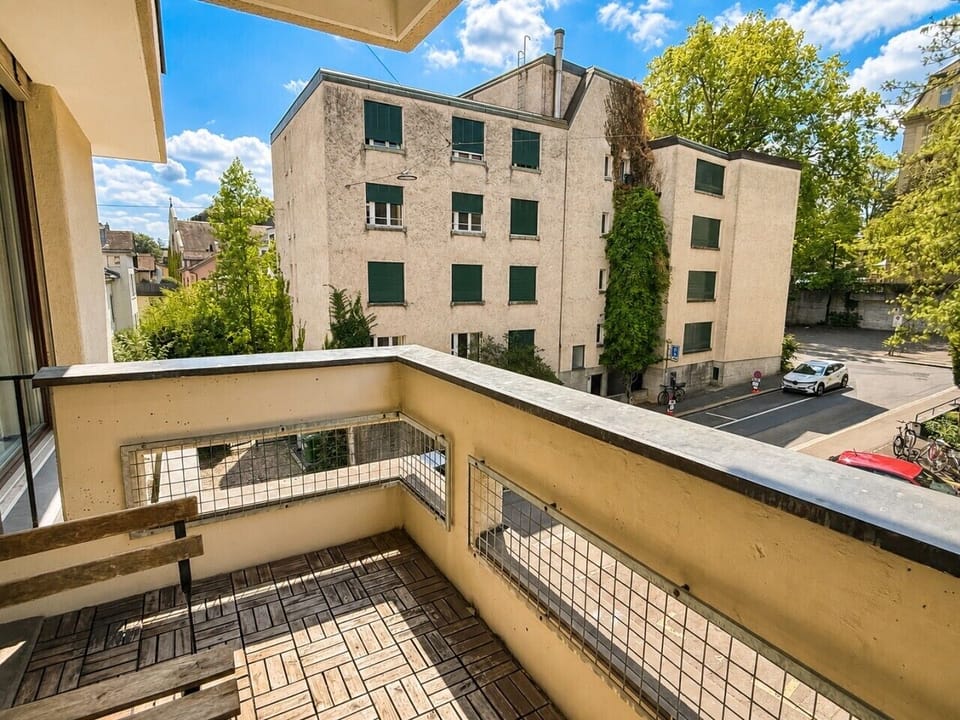 Art 10 Balkon 1