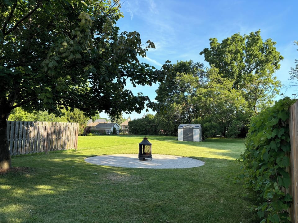Henley Gardens Backyard