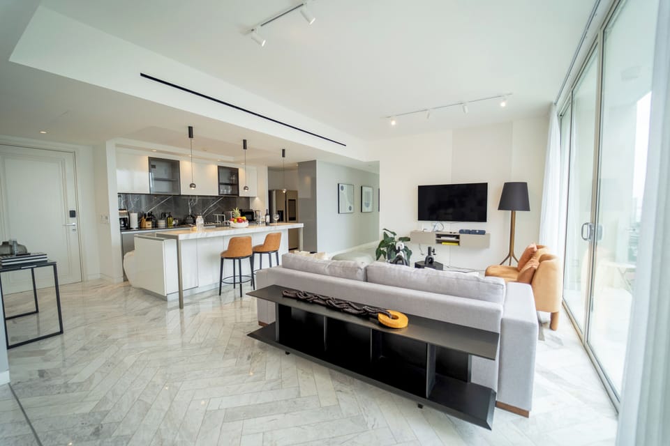 Deluxe Apartment | Living room | TV, Netflix, foosball, first-run movies