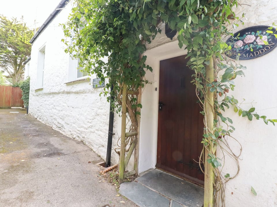 Cottage | Exterior detail