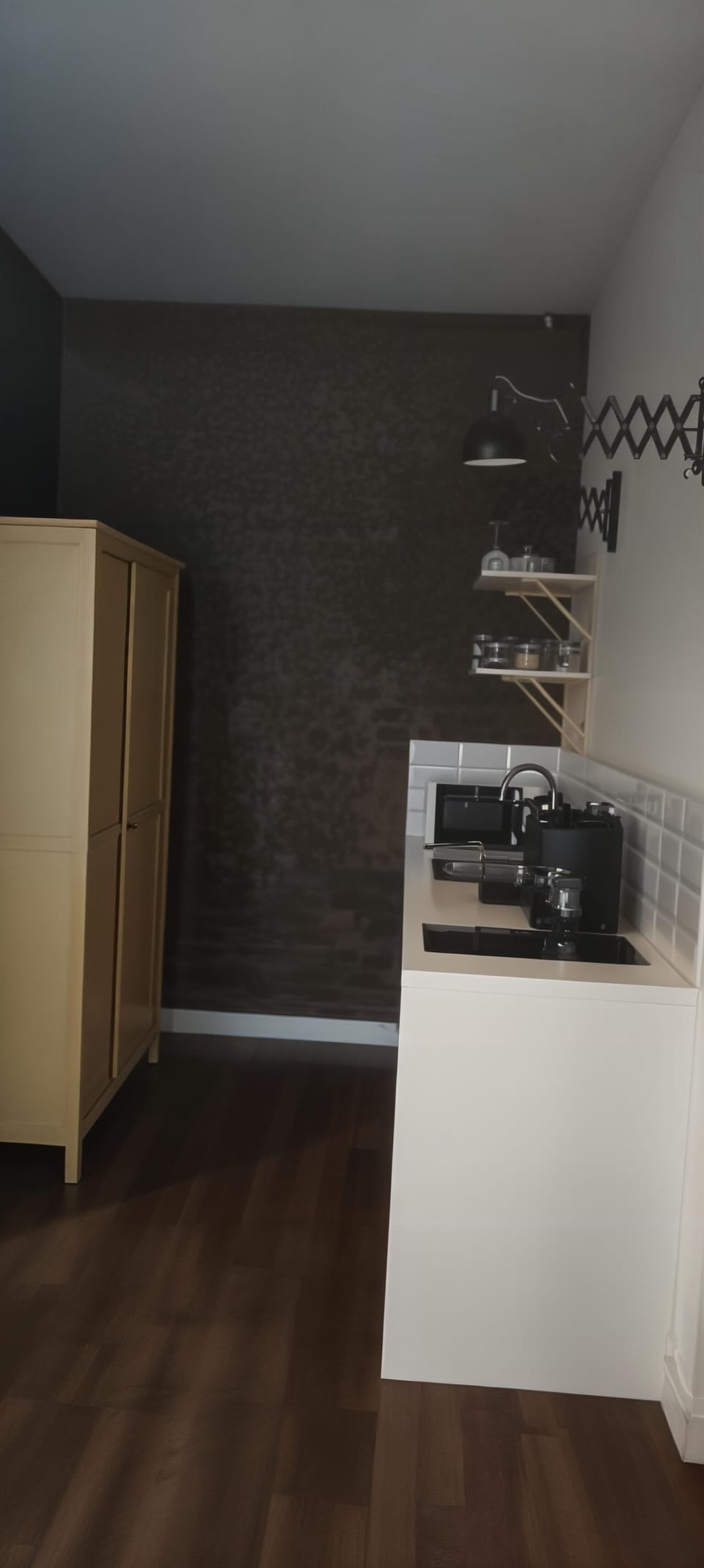 Comfort Studio, Courtyard View | Private kitchen | Electric kettle