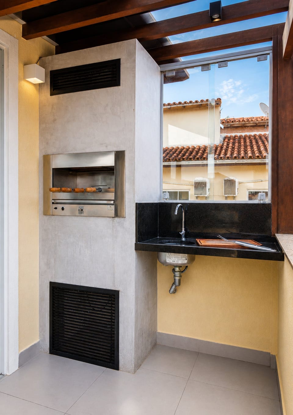 Area and facilities,BBQ facilities