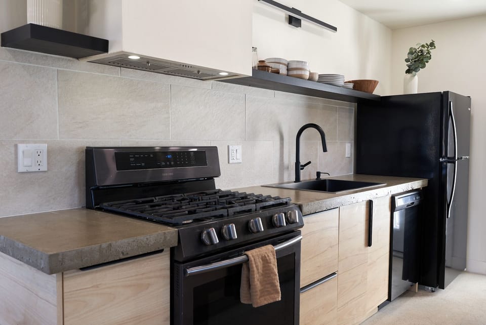 Kitchen (2)