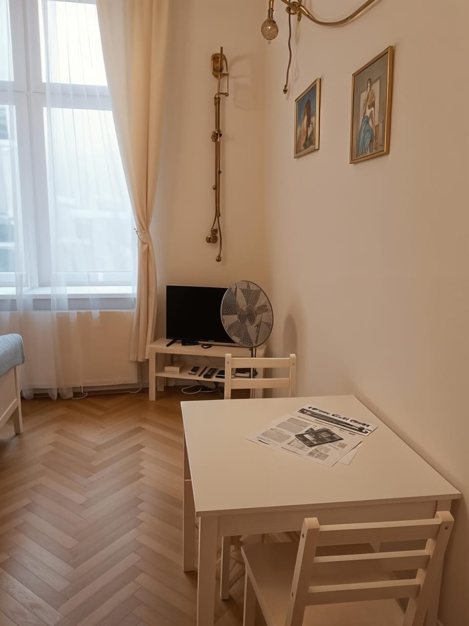 Comfort Studio, 1 Double Bed, Kitchenette, City View | Living area