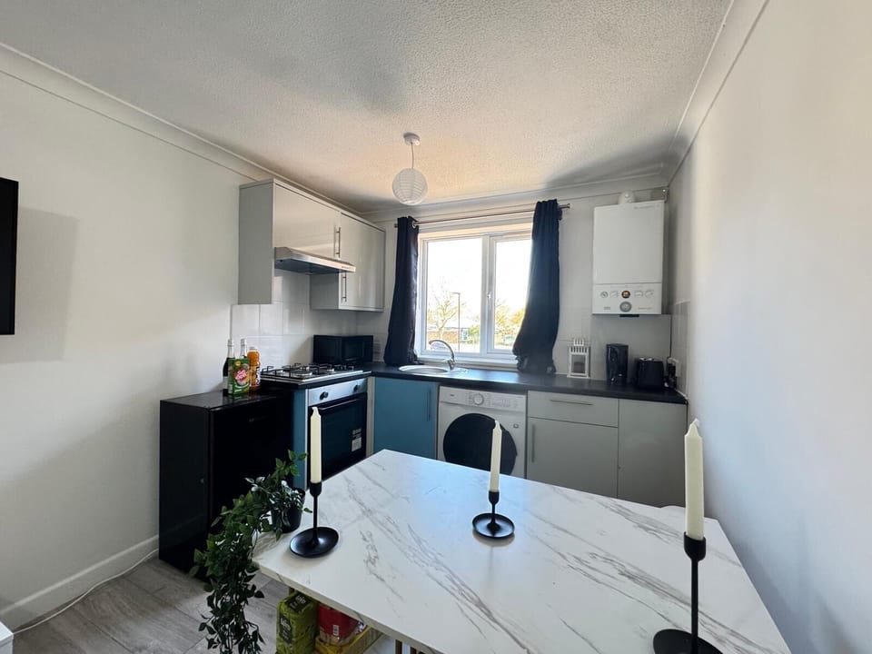 Apartment | Private kitchen | Fridge, microwave, oven, stovetop