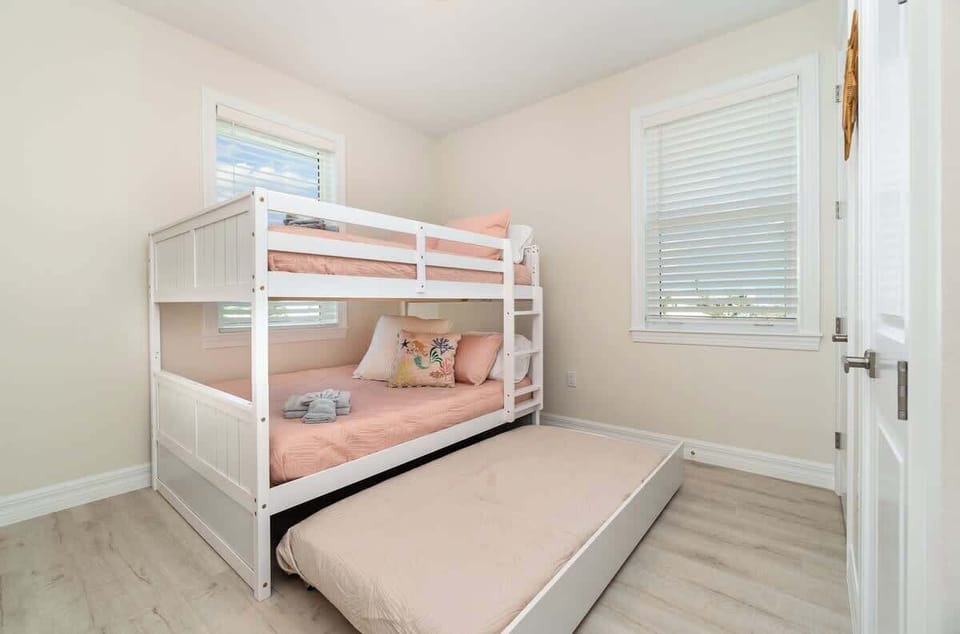 Bonus trundle bed