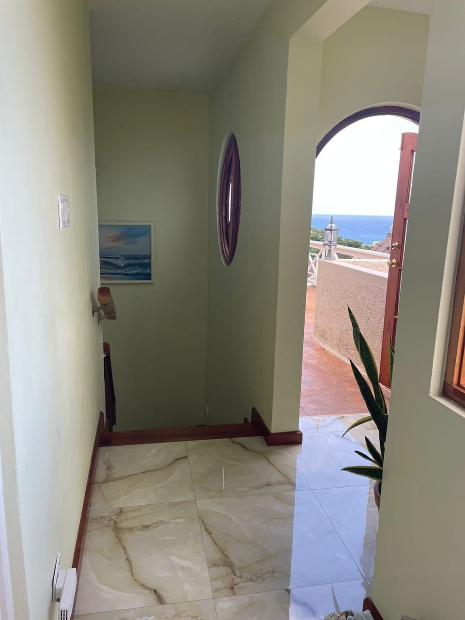 Entrance to the balcony