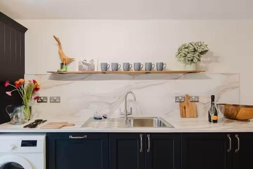 Cottage, Garden View | Private kitchen