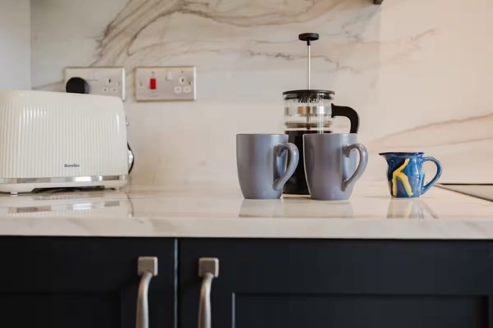 Cottage, Garden View | Private kitchenette