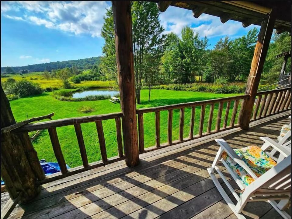 Sweet Stowe Log Cabin Townhome Near Everything (2279)