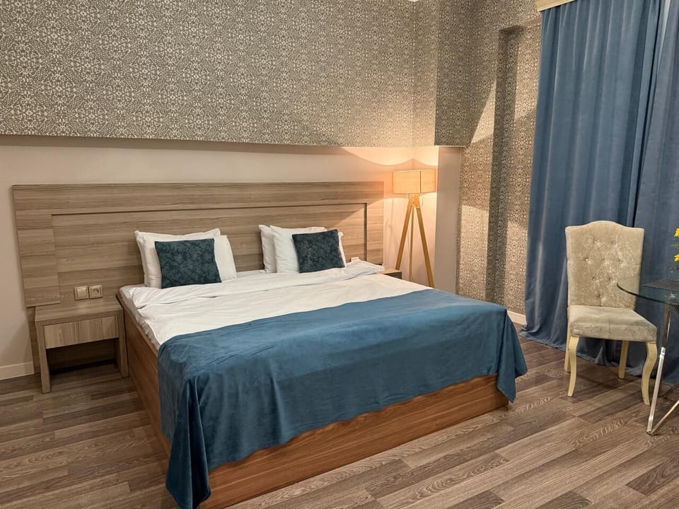 Standard Double Room, City View | Hypo-allergenic bedding, minibar, in-room safe, desk