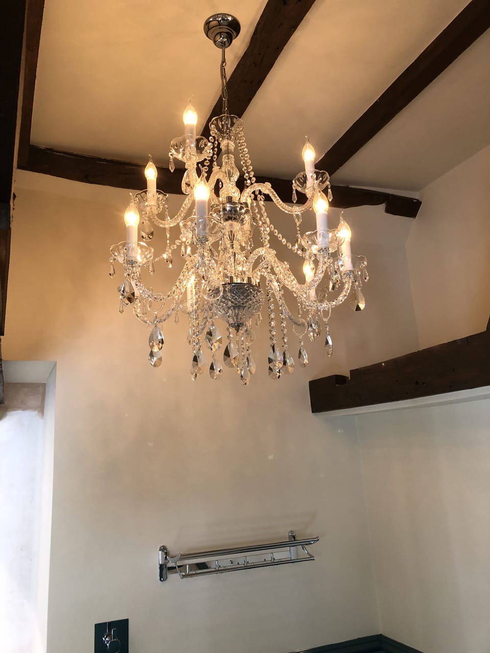 Superior Double Room (10) | Bathroom | Shower, free toiletries, hair dryer, bathrobes