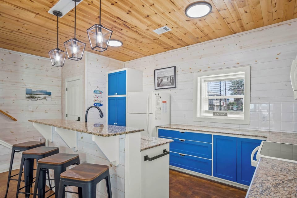 Townhome, Multiple Beds, Patio (Blessed Getaway) | Private kitchen | Fridge, microwave, oven, stovetop