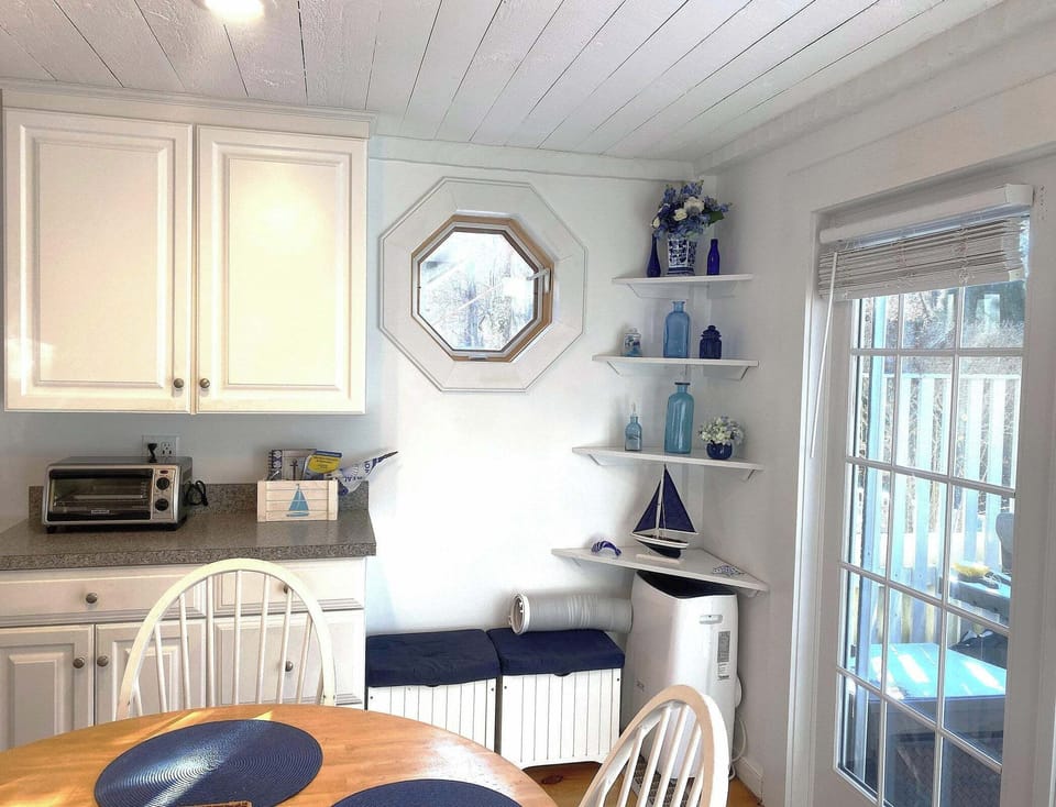 Kitchen and patio