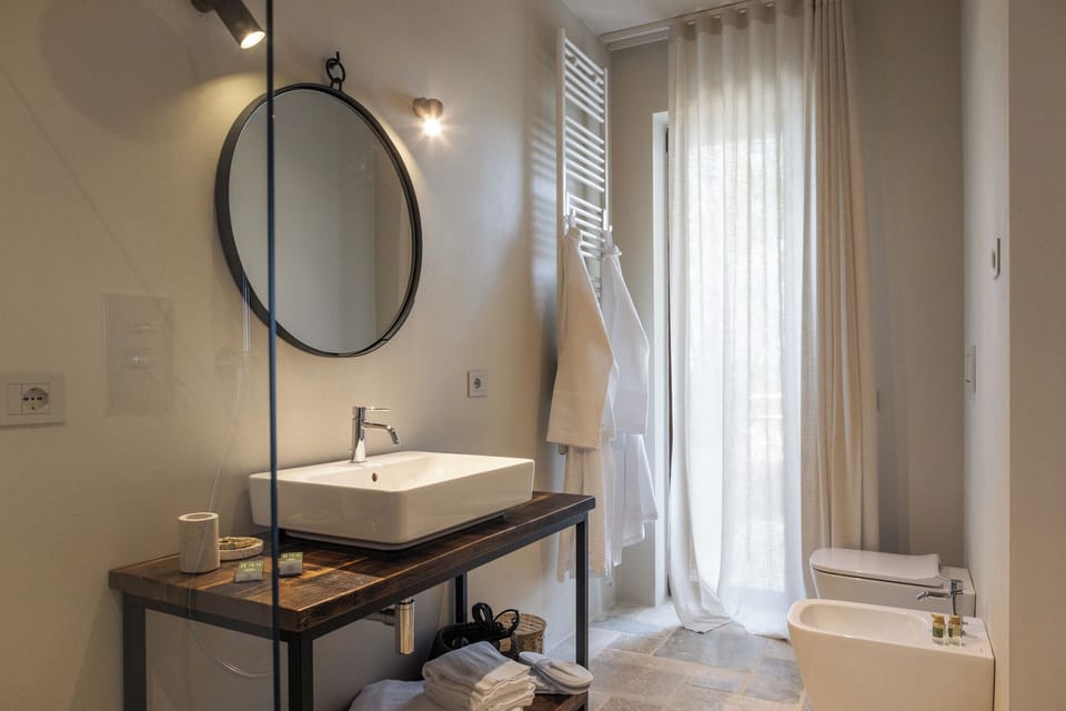 Double Room, Garden View | Bathroom | Free toiletries, hair dryer, slippers, bidet