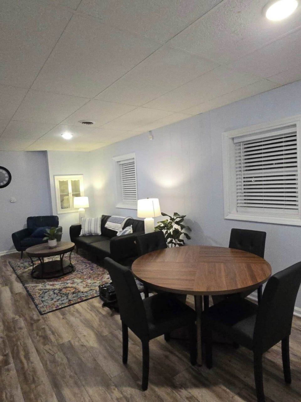 Living room/ Dining area