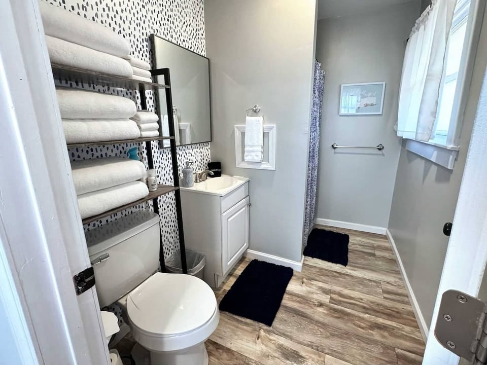 Full Bath with Shower