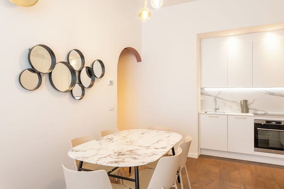 Dining Room, Kitchen