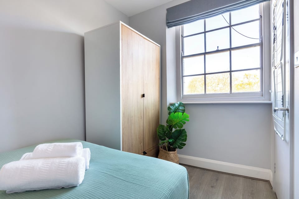 Apartment, 1 Bedroom, Non Smoking, City View | 1 bedroom, iron/ironing board, cribs (surcharge), WiFi (free)