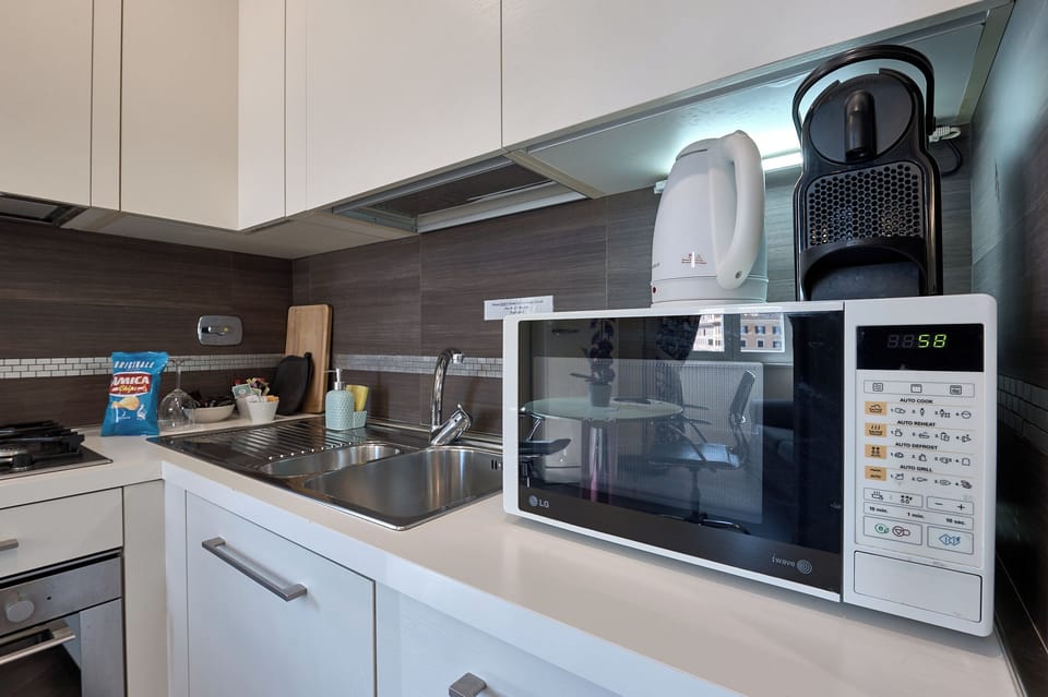 Family Duplex, City View | Private kitchen