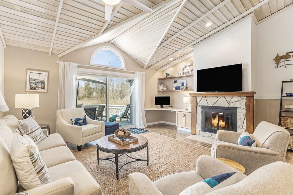 Sunset Landing has an amazing updated interior