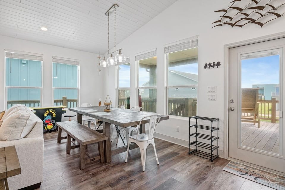House, 3 Bedrooms | Dining