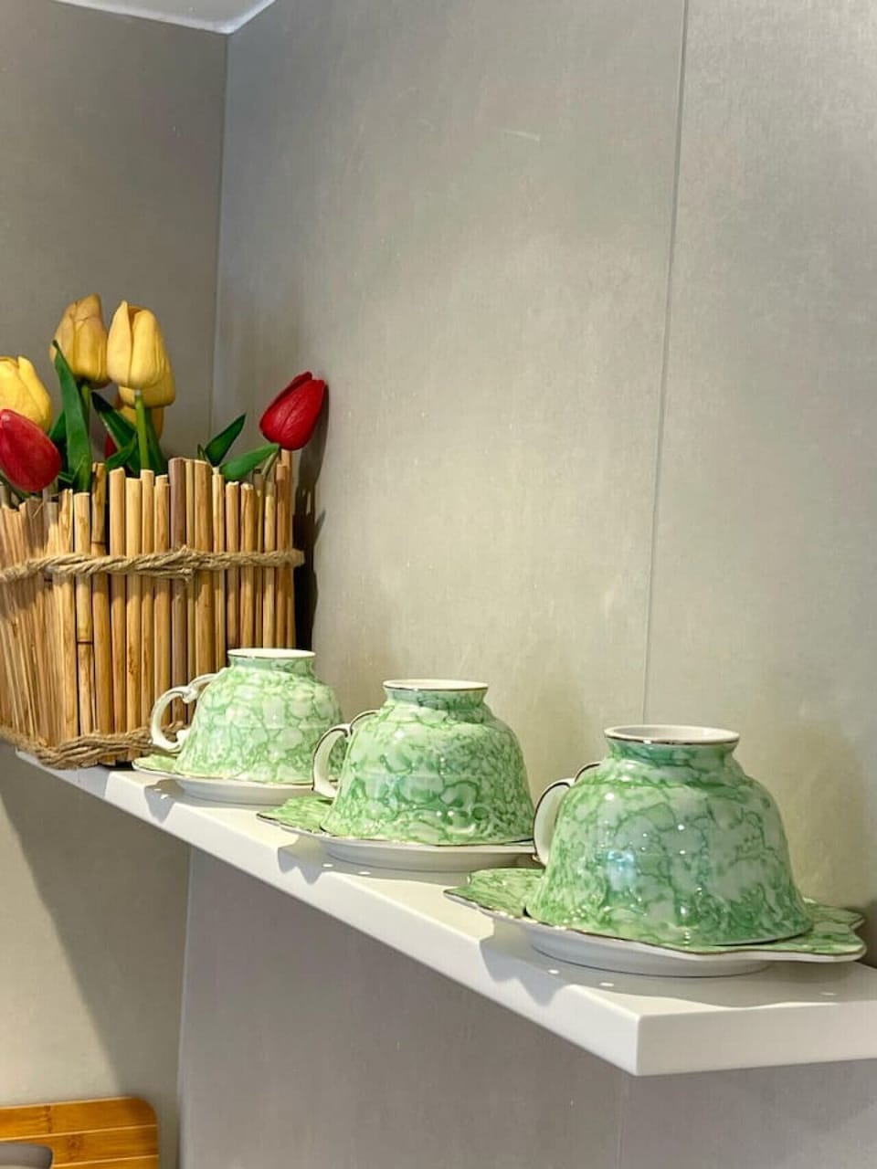 Fully-equipped kitchen details
