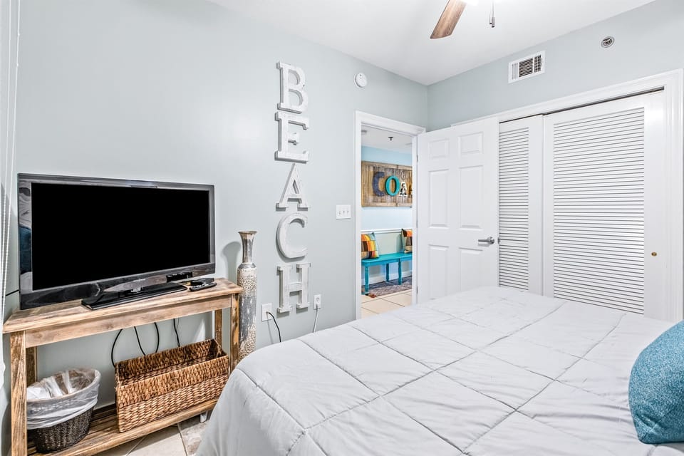 Master bedroom with Roku