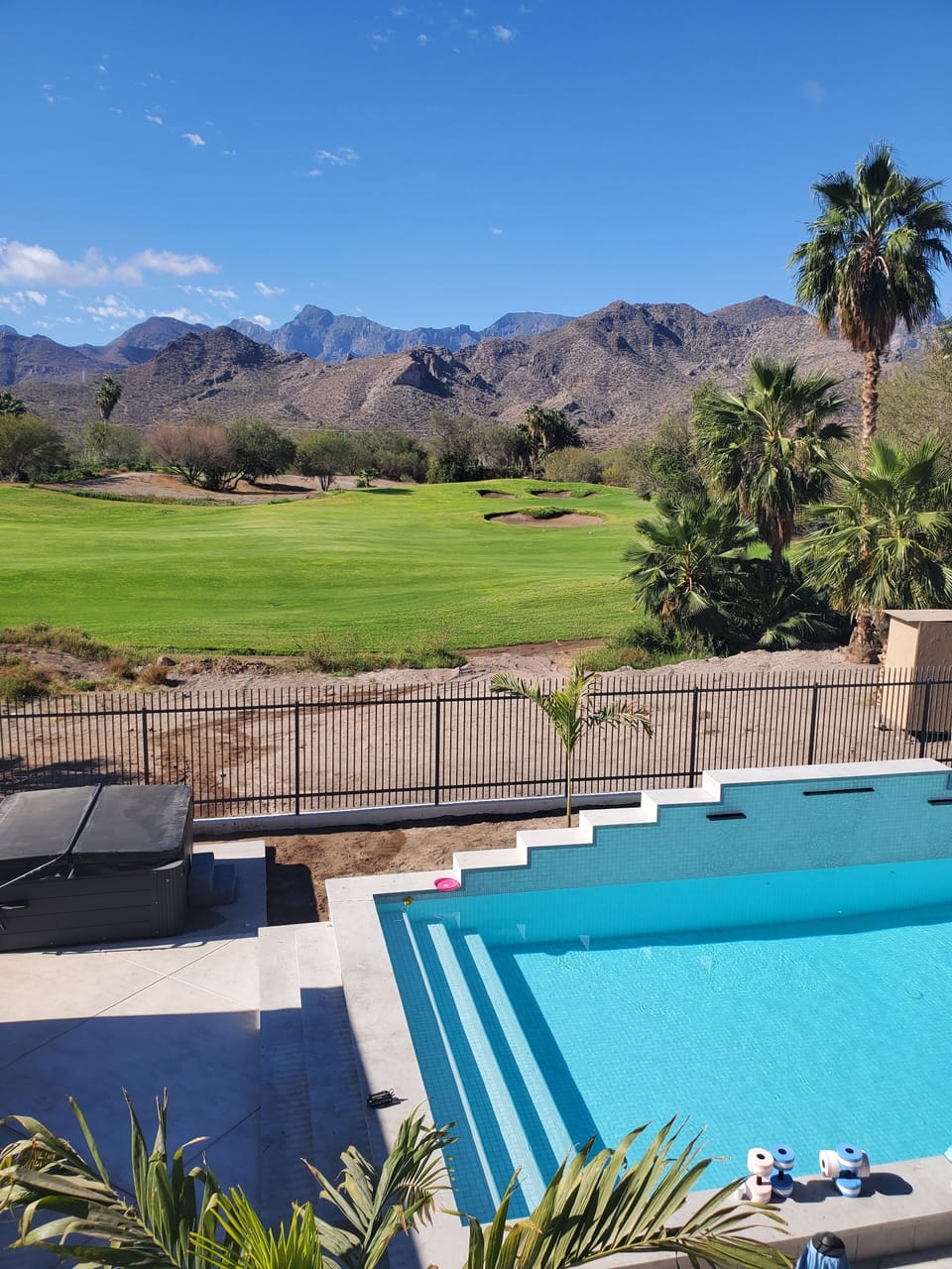 Golfcourse views on hole 1
