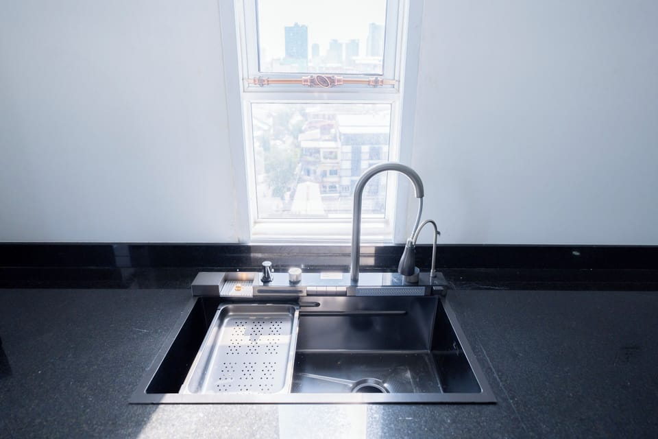 Suite Room with Balcony | Private kitchen