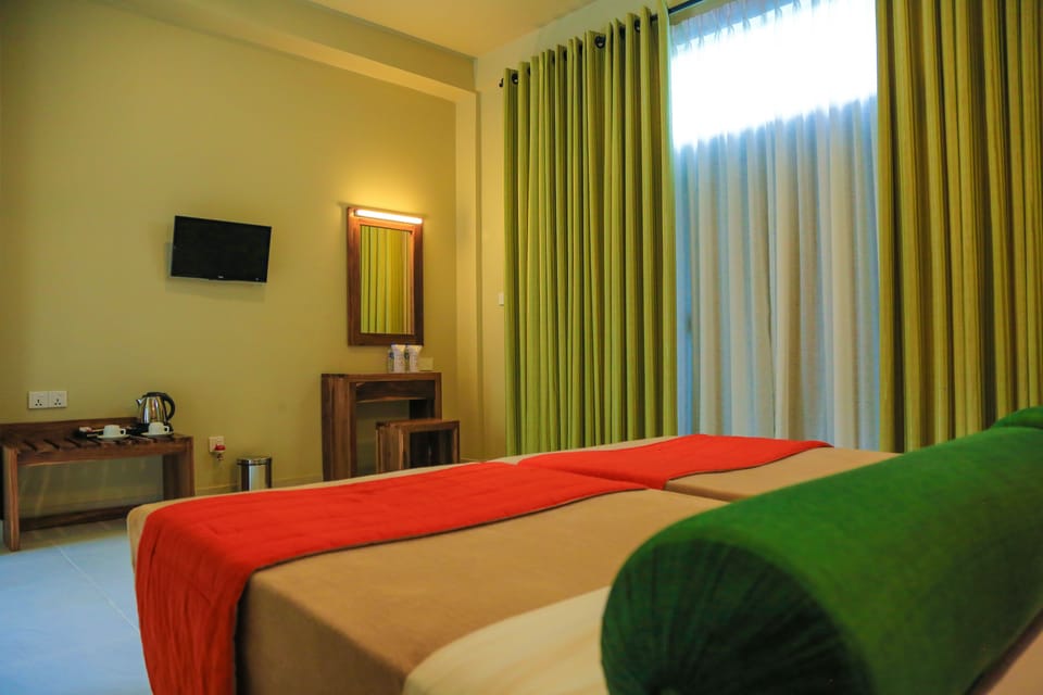 Standard Room | Premium bedding, minibar, in-room safe, desk