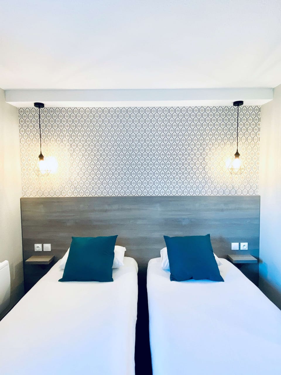 Classic Room, 2 Twin Beds, Non Smoking, Bathtub | Room amenity