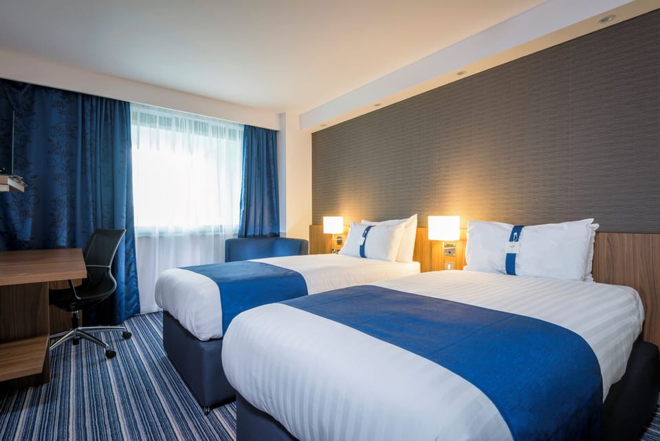 Standard Room, 2 Twin Beds | Desk, laptop workspace, blackout drapes, iron/ironing board