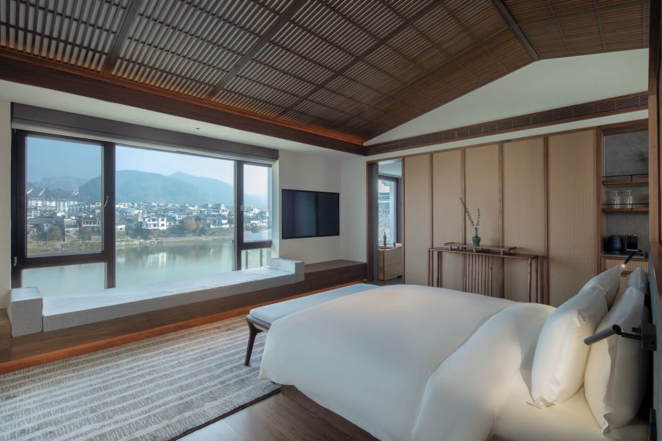 Luxury Double Room, River View | In-room safe, blackout drapes, free WiFi