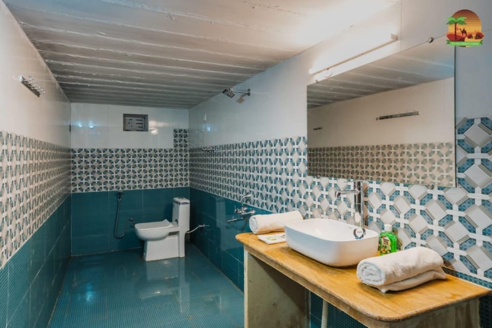 Classic Double Room, Balcony, Desert View | Bathroom | Separate tub and shower, hair dryer, slippers, bidet