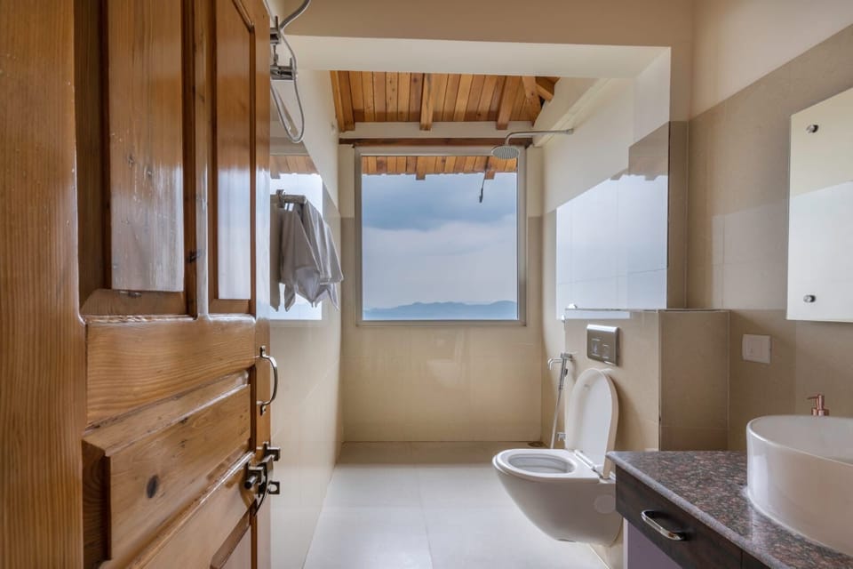Executive Himalayan View Room with Balcony | Bathroom | Shower, bidet, towels, soap