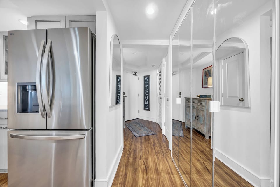 Entry Hallway