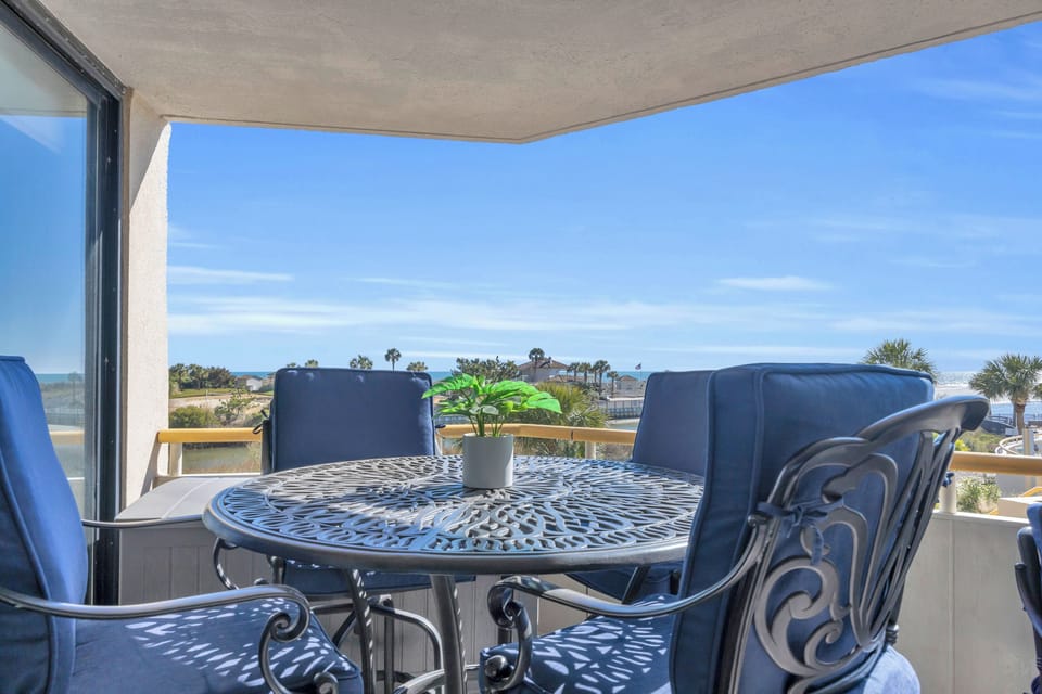 Balcony View