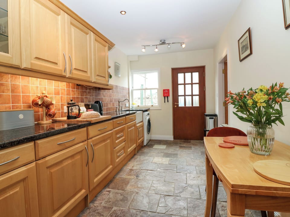 Fridge, microwave, dishwasher, toaster