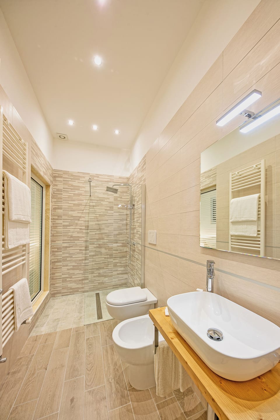 Deluxe Double Room | Bathroom