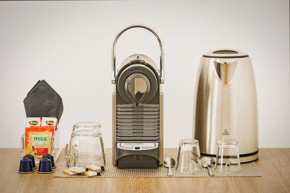 Minibar, in-room safe, WiFi (free)