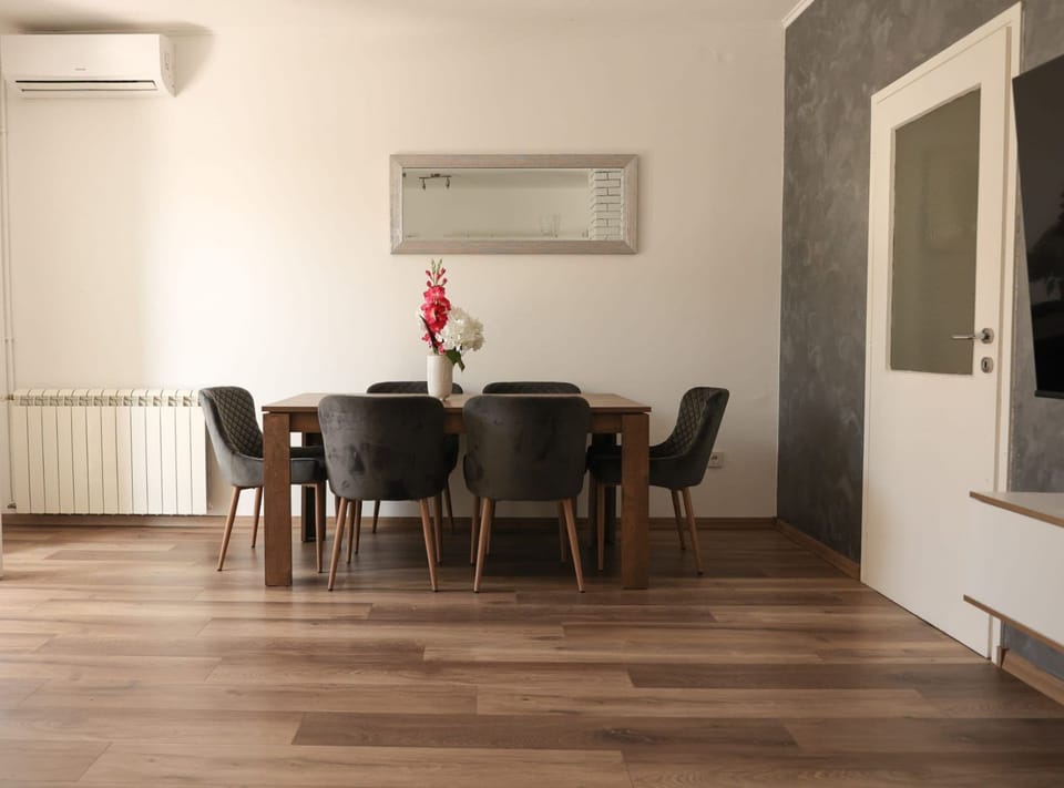 House (Holiday Home Krnić) | Private kitchen | Fridge