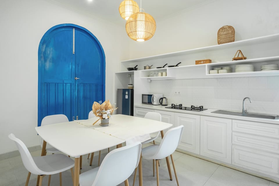 Family Villa, Pool View | 6 bedrooms, in-room safe, desk, laptop workspace