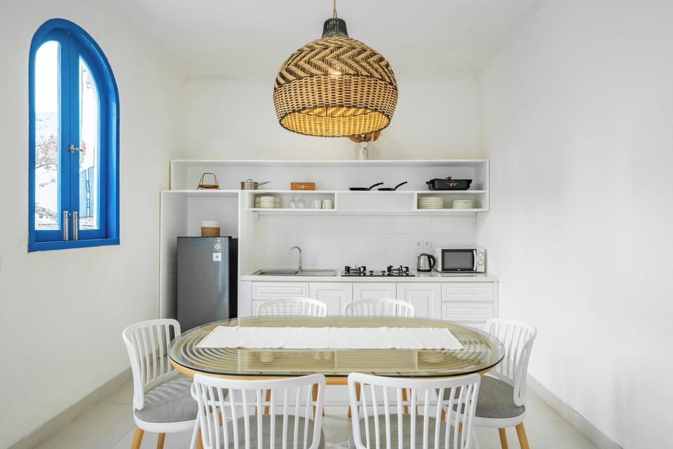 Family Villa, Pool View | 6 bedrooms, in-room safe, desk, laptop workspace
