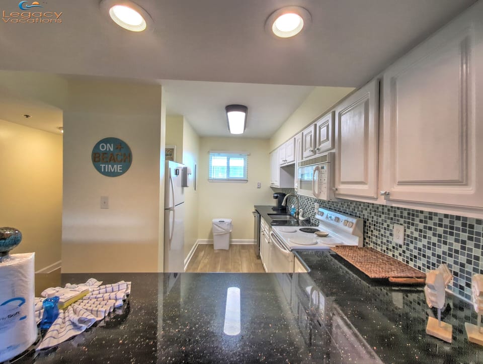 Sea Oats #310 Kitchen