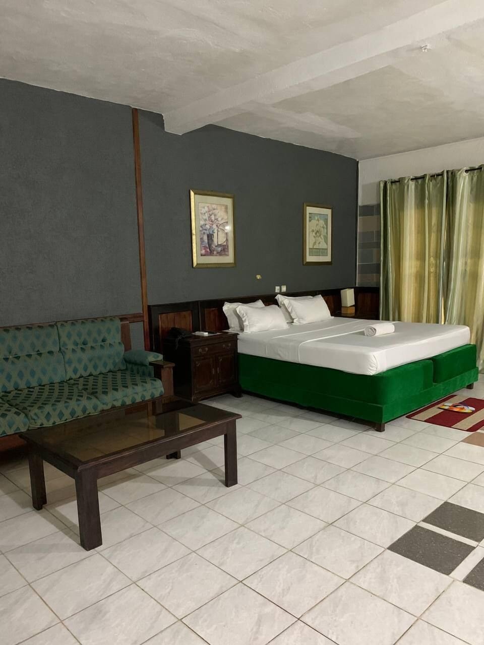 Senior Double Room, Balcony, City View | Desk, laptop workspace, soundproofing, iron/ironing board