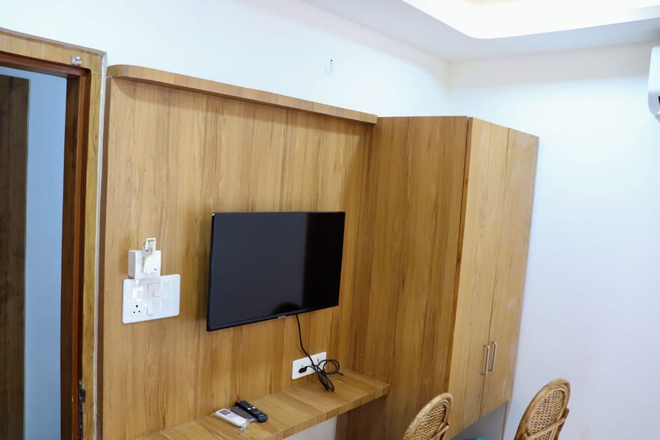 Standard Double Room | Free WiFi